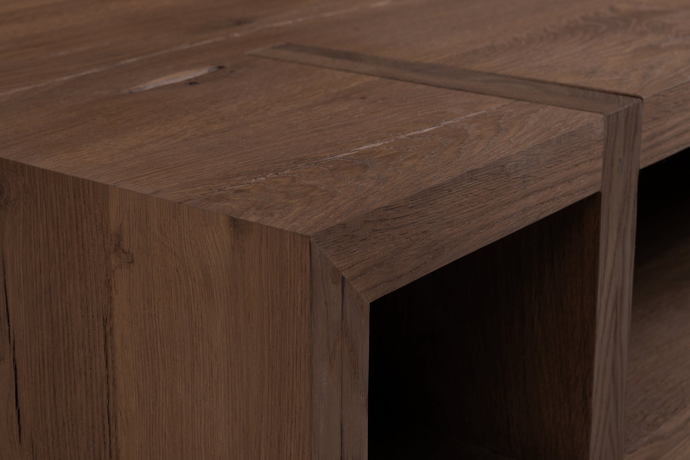 Stan Coffee Table