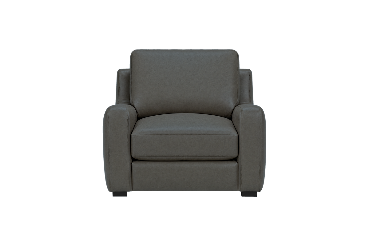 Theo Armchair in Felix Lola