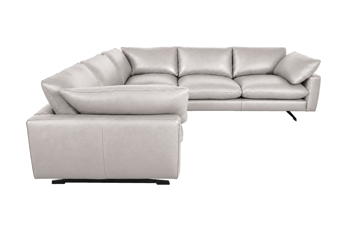 Oliver Sectional in Momo Milky
