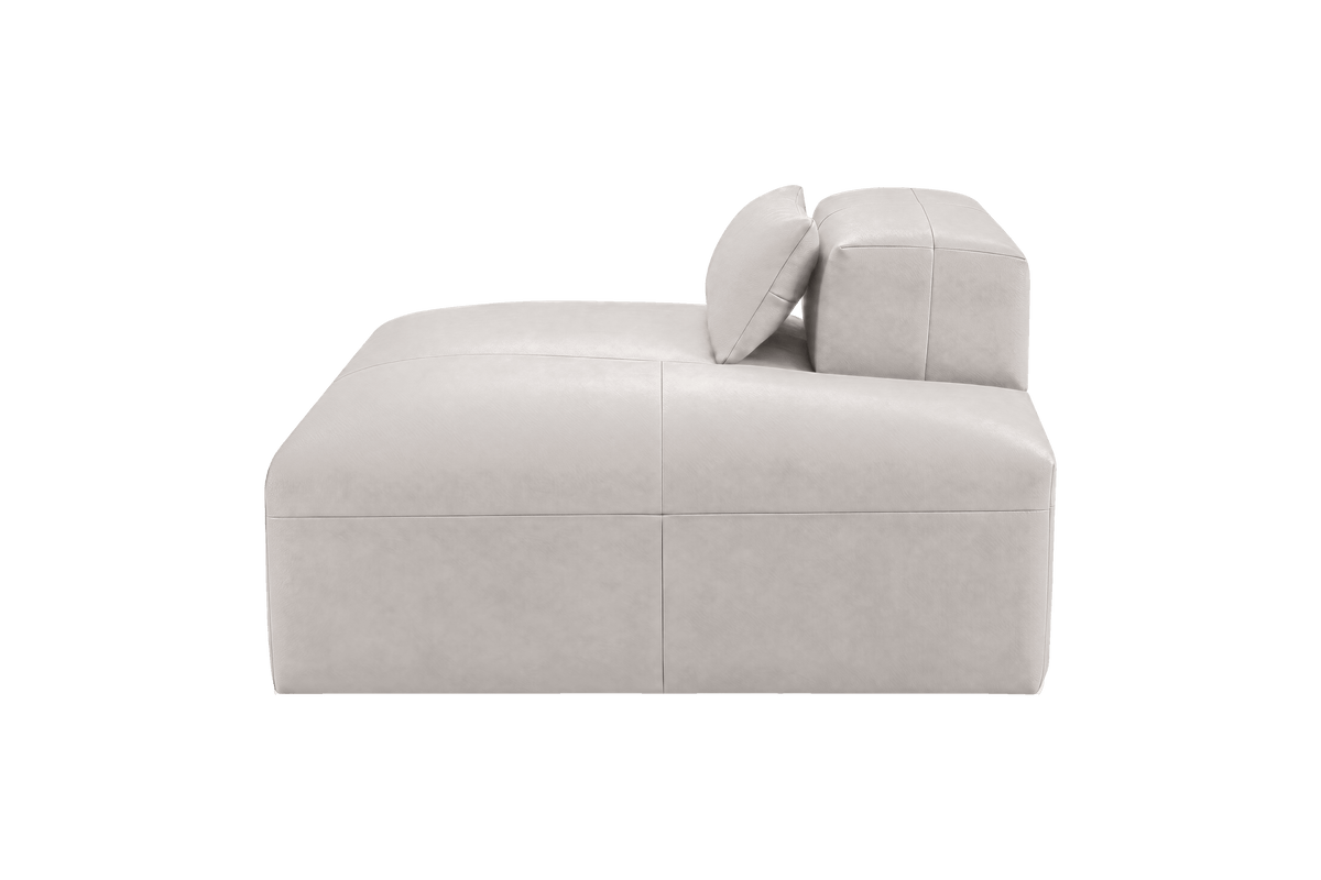 Jasmine Chaise Right in Momo Milky