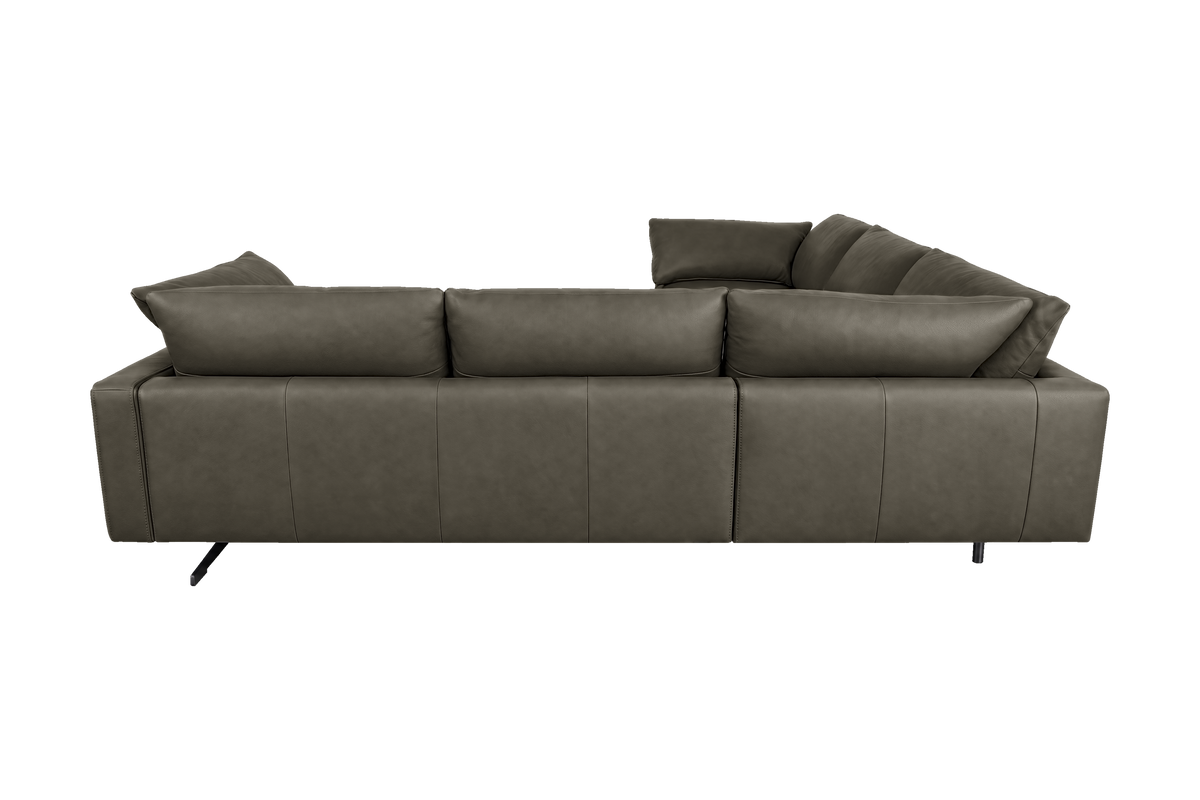 Oliver Sectional in Marfa Cos