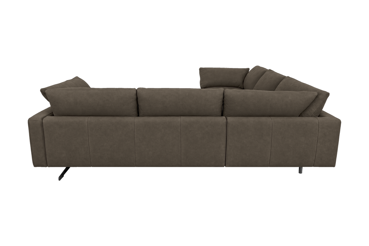 Oliver Sectional in Fresco Cos