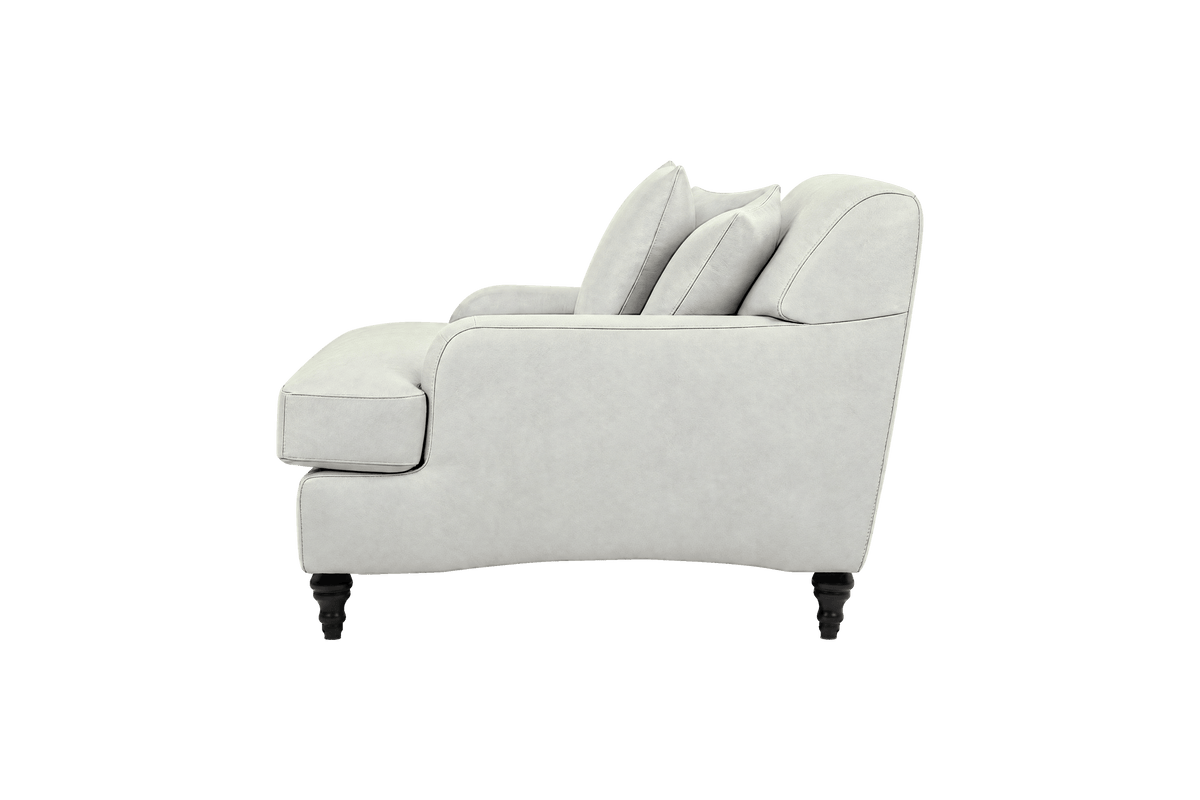 Senia Armchair in Felix Milky