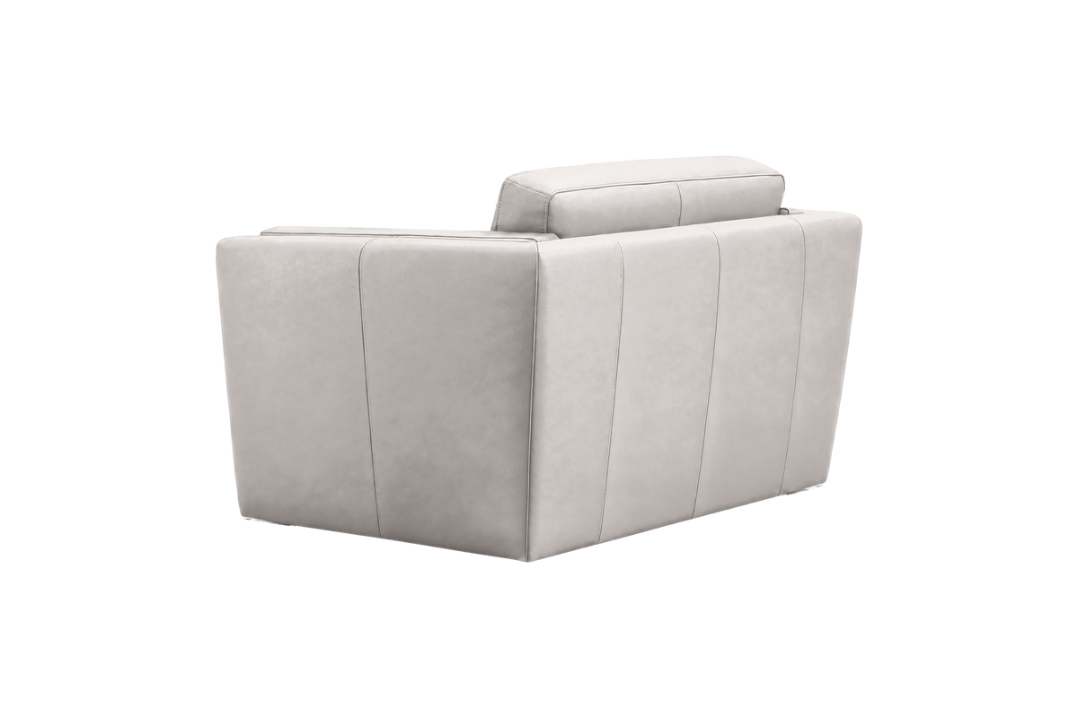 Valenti Armchair in Momo Milky