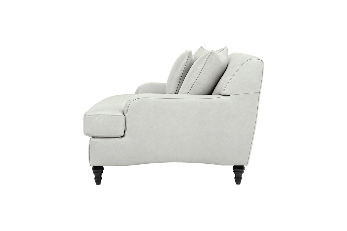Senia Cuddle Chair in Felix Milky