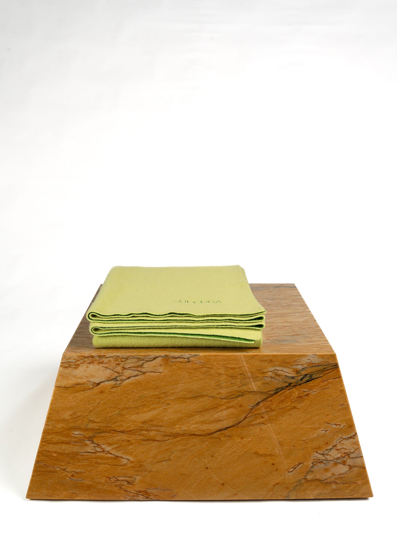 Riva Small Cashmere Throw